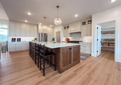 Rivermill Custom Cabinets - Kitchen